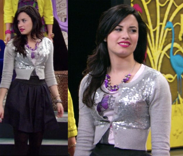 Read more about the article 20 nietrafionych strojów z Disney Channel, które nie powinny ujrzeć światła dziennego